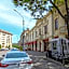 Avenue Parliament