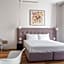 M7 Contemporary Apartments - My Extra Home