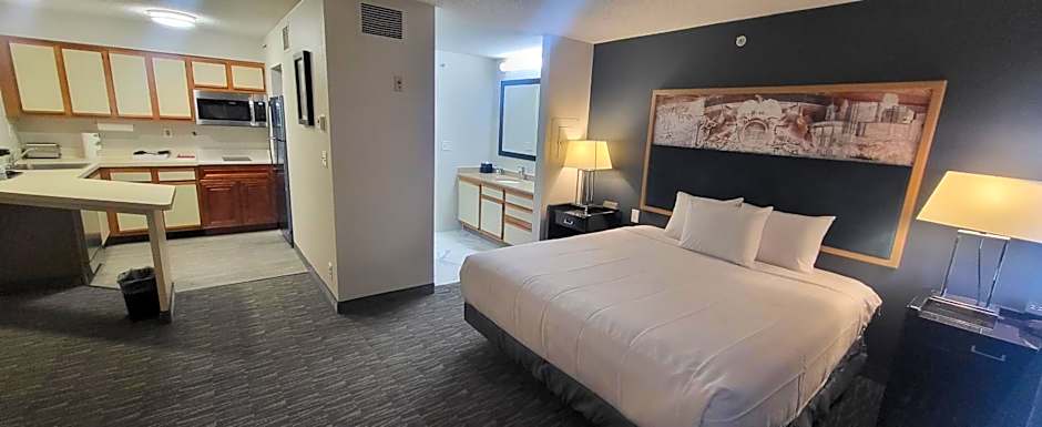 Philadelphia Suites at Airport - An Extended Stay Hotel
