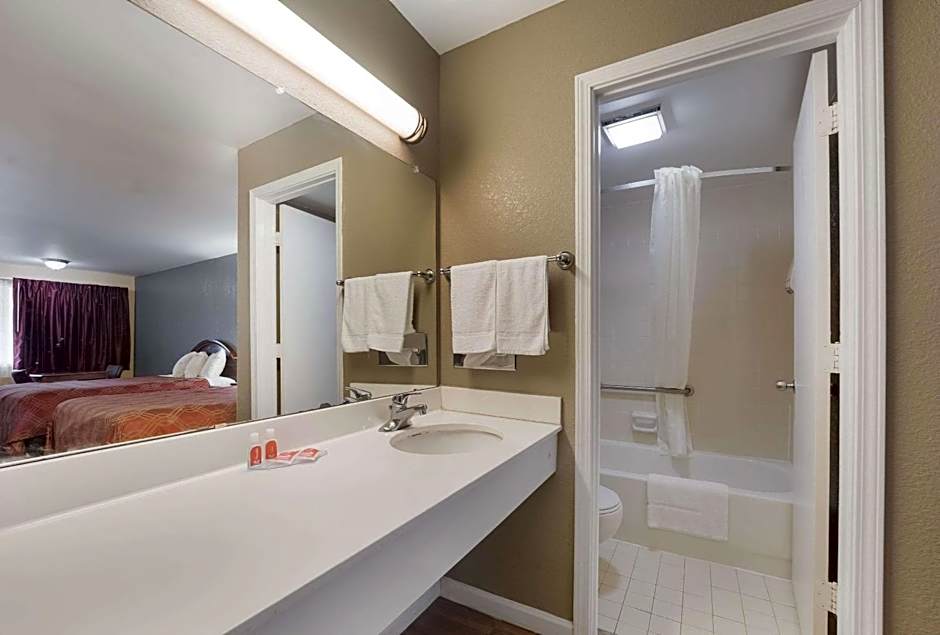 Econo Lodge Thomaston