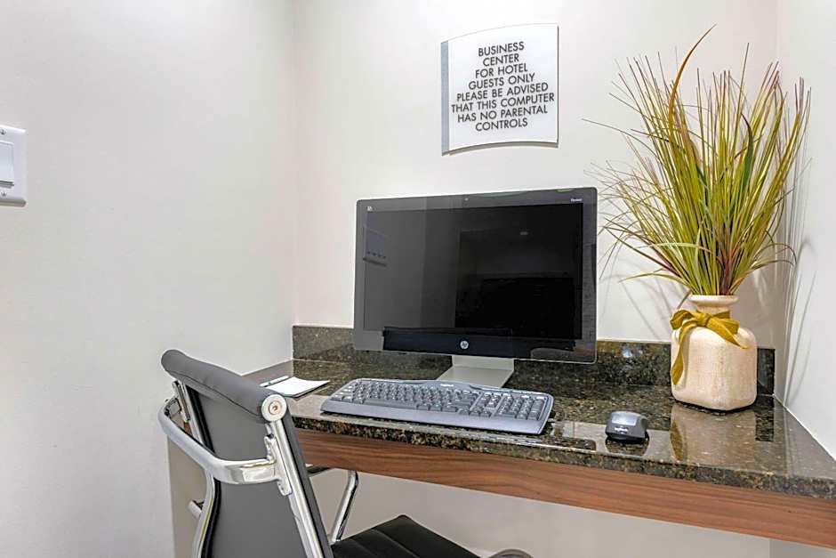 Quality Inn & Suites Palatka Riverfront
