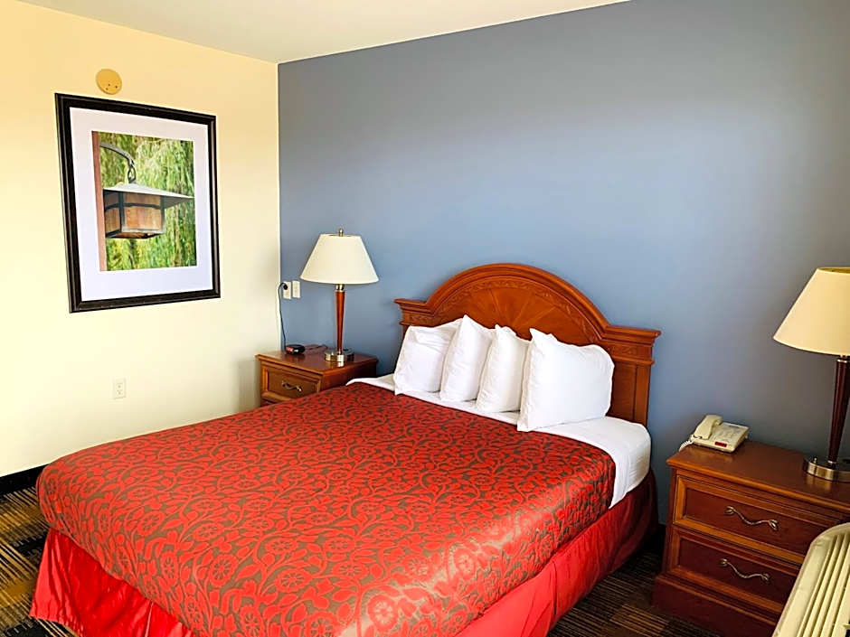 Days Inn by Wyndham Trumann AR