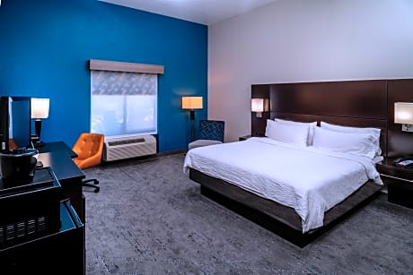 Standard King Room with Accessible Tub - Mobility Access