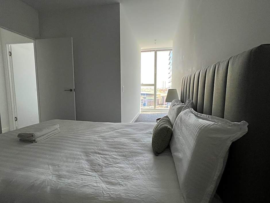 Wsp quiet apartment in CBD with free parking