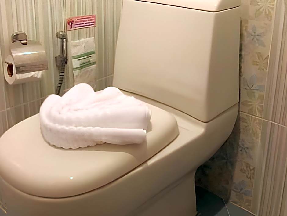 The Icon Place at Nurn Plub Wan