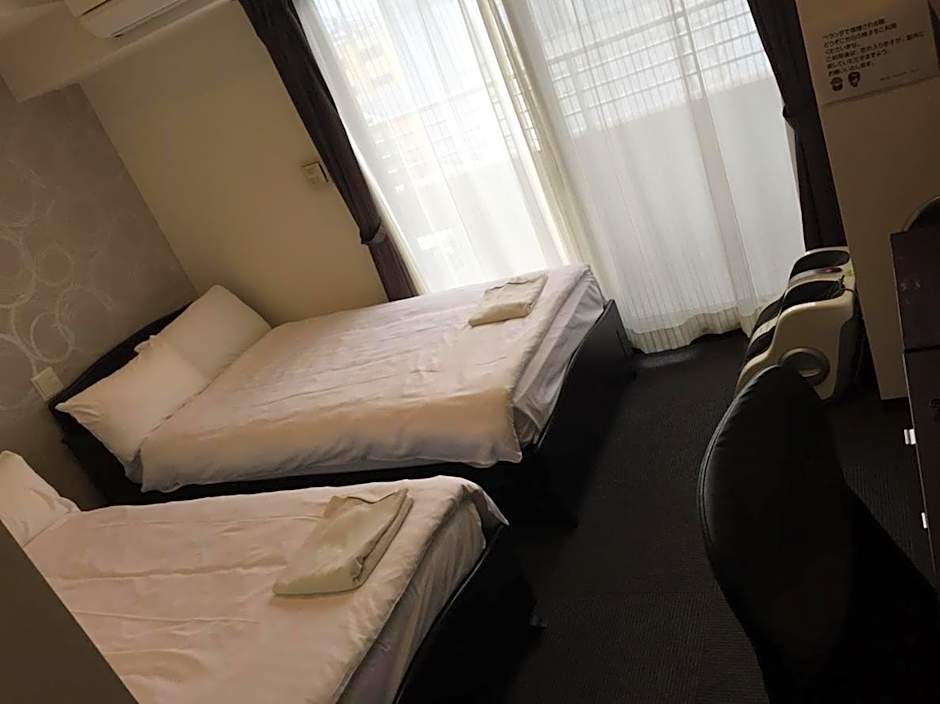 Photo 1 of 2 of 2 Beds