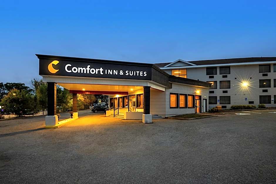 Comfort Inn & Suites