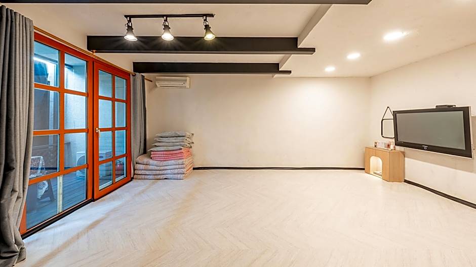 Gangchon Afternoon Pool Villa Pension