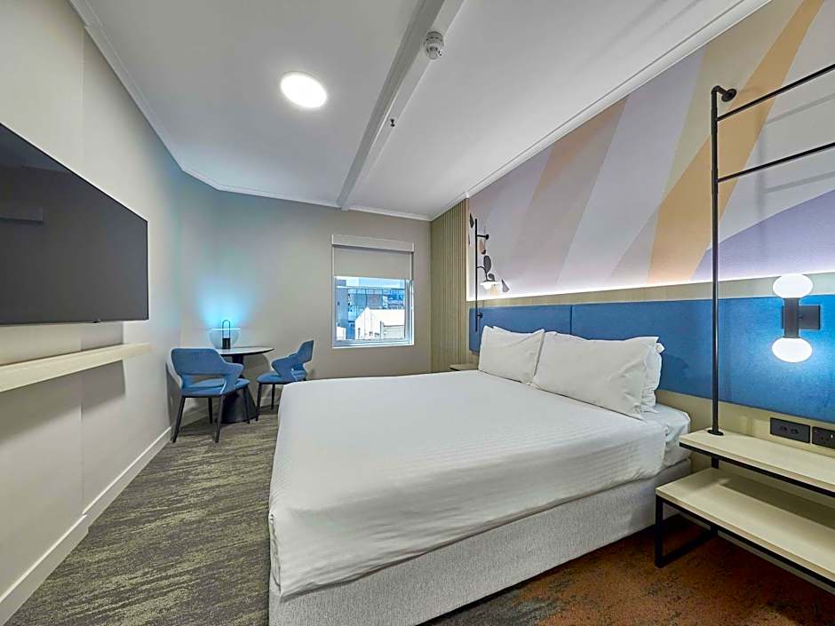 Photo 1 of 10 of Superior 1 Queen Bed