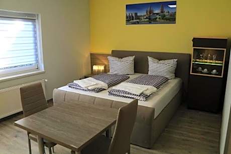 Deluxe Double Room with Extra Bed