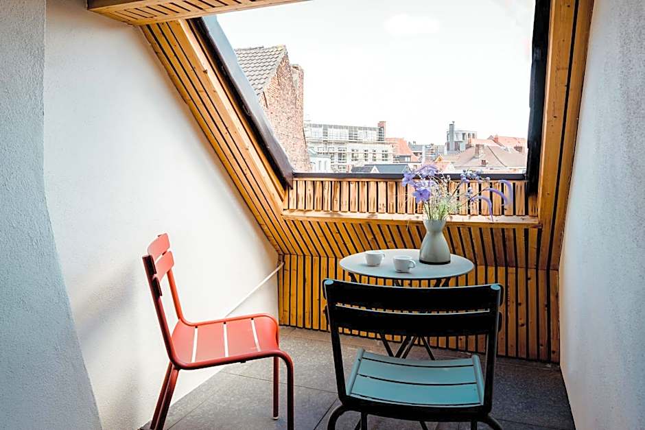 The Librarian by Domani Hotels