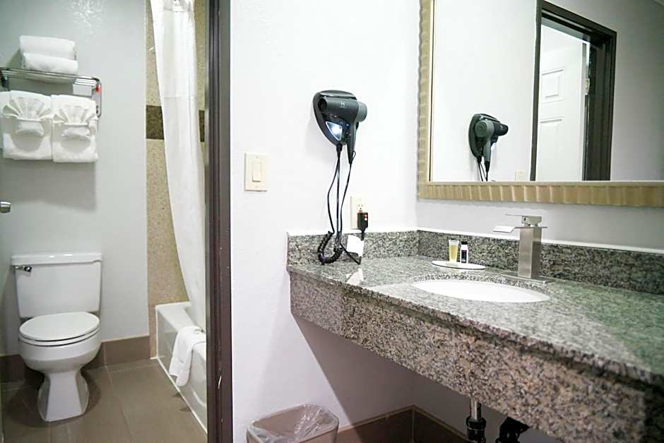 Days Inn by Wyndham West Covina
