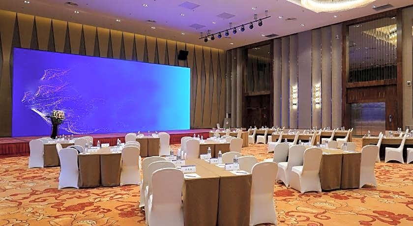 Crowne Plaza Dalian Sports Center by IHG