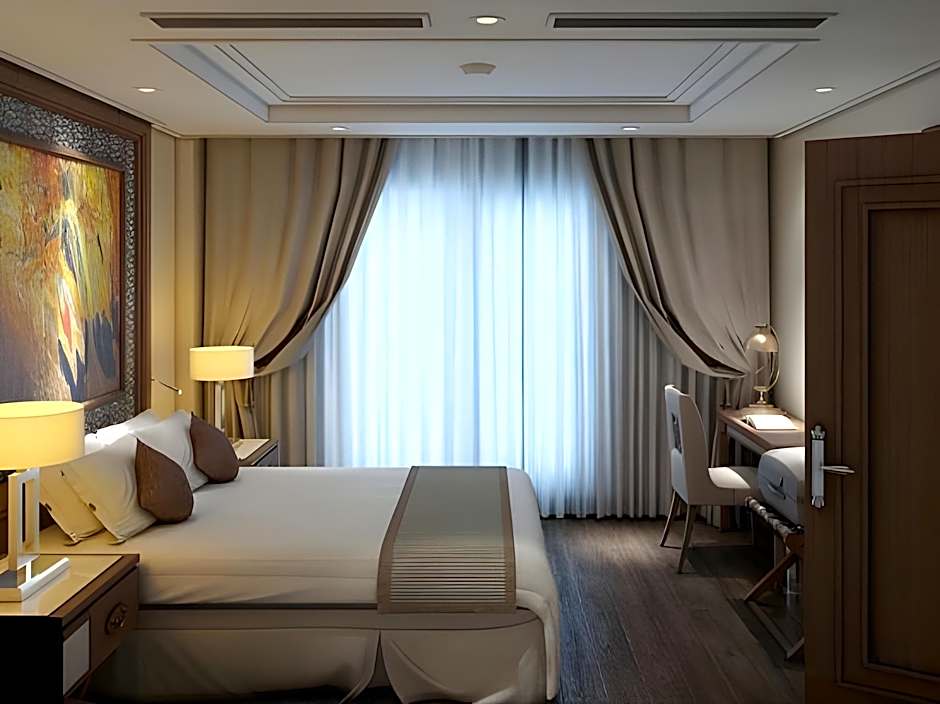 Peridot Gallery Classic Hotel