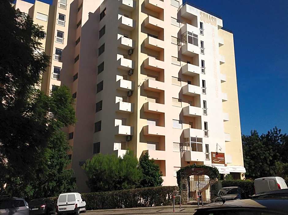 Squash Club Apartamentos