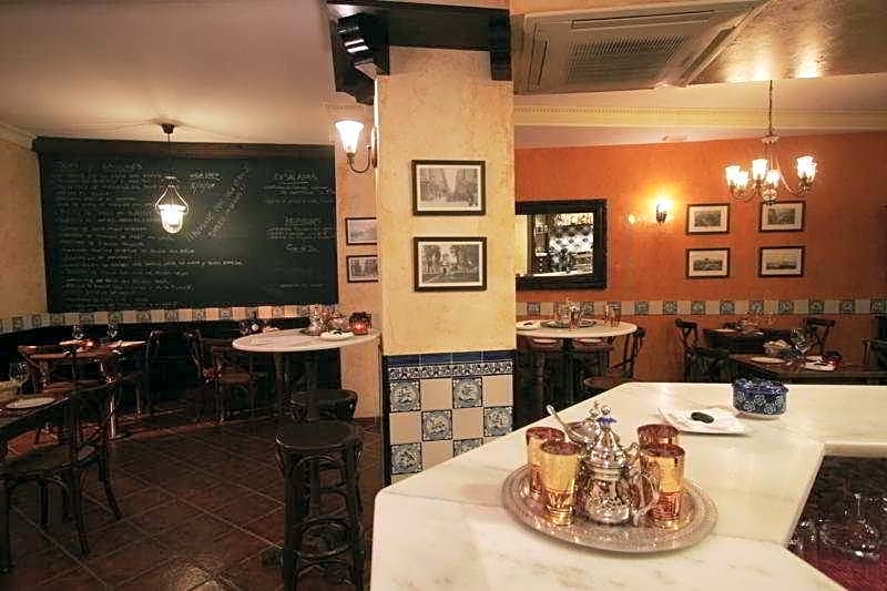 Casa Palacio de Los Leones