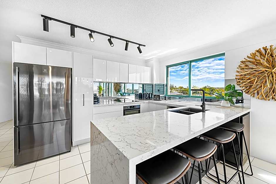 The Norfolks on Moffat Beach