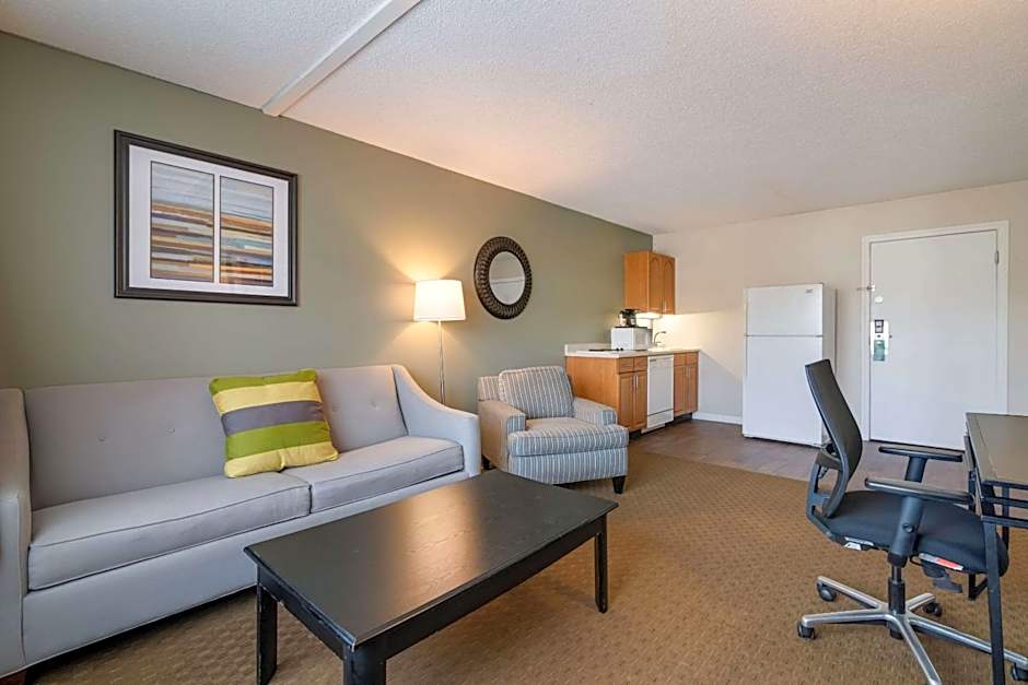 Quality Inn & Suites