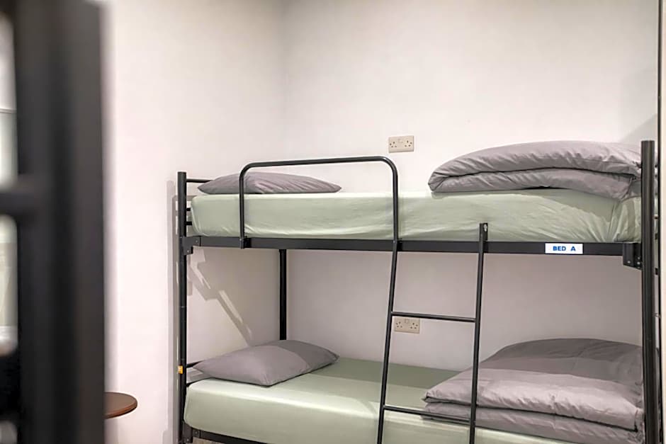 Bookarest Hostel Malta