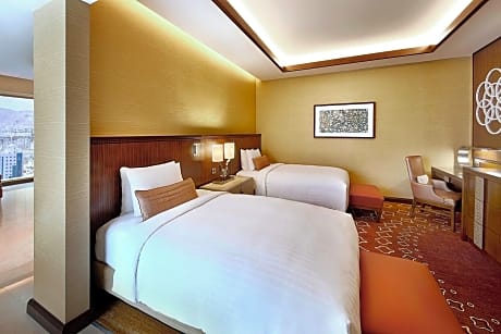 Superior Room, 2 Twin Beds, Smoking, View