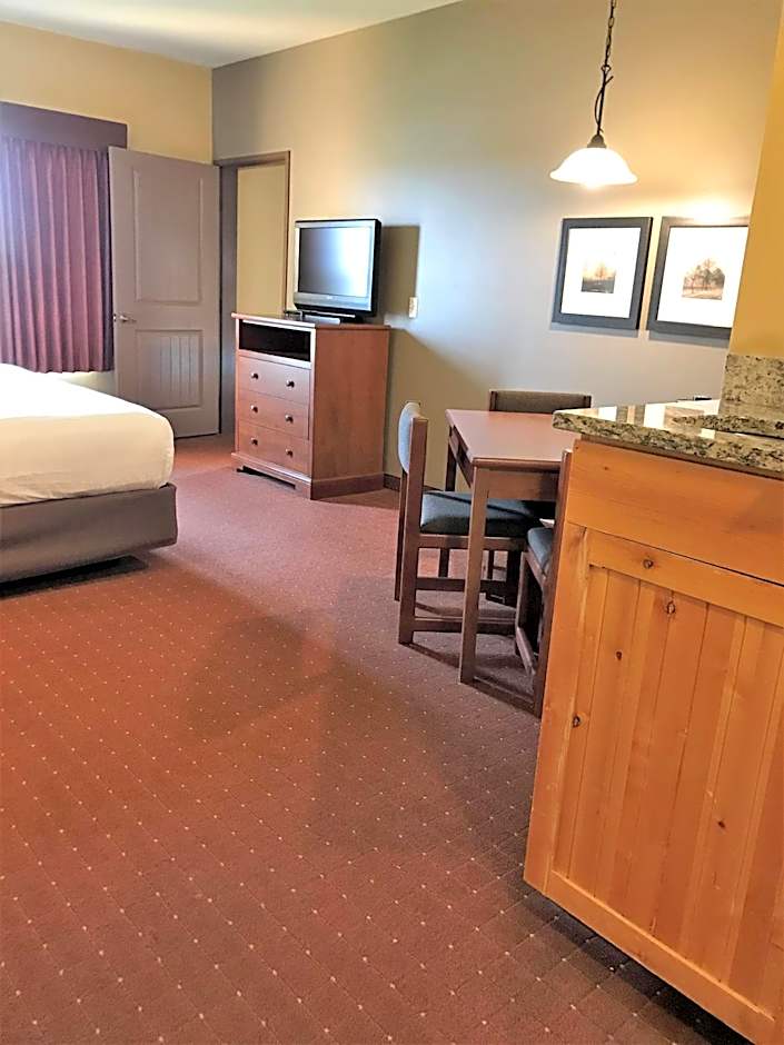 AmericInn by Wyndham Fargo South