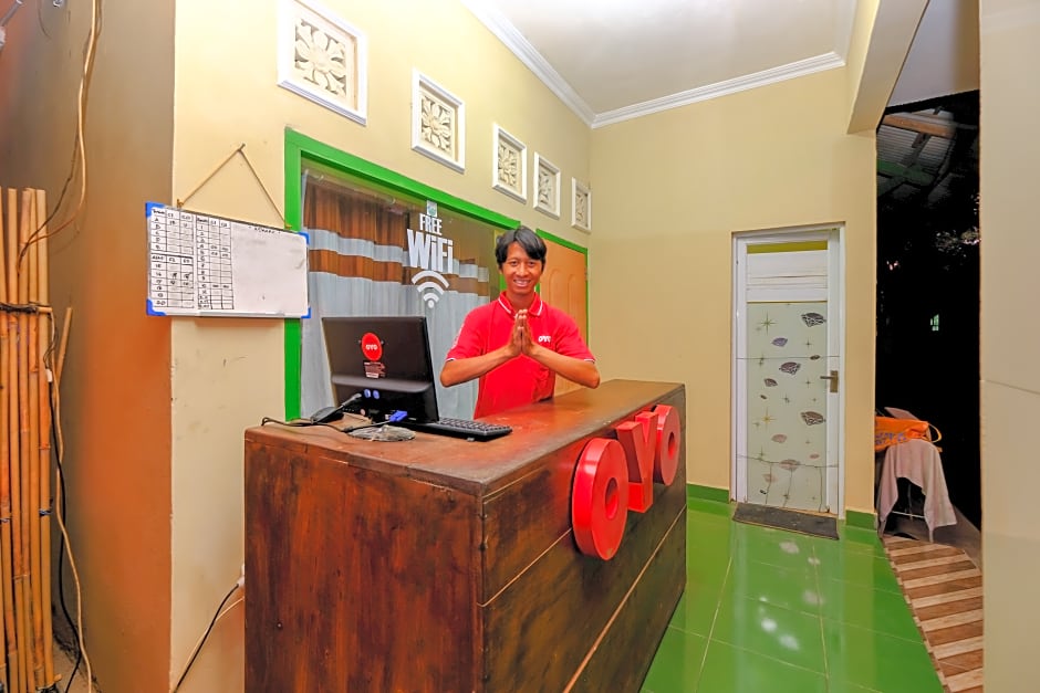 1793 Kuta Circle Homestay