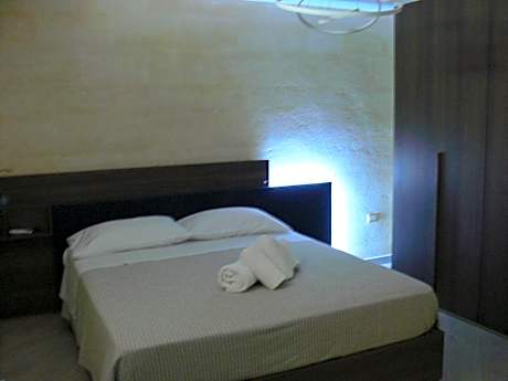 Triple Room with Private External Bathroom