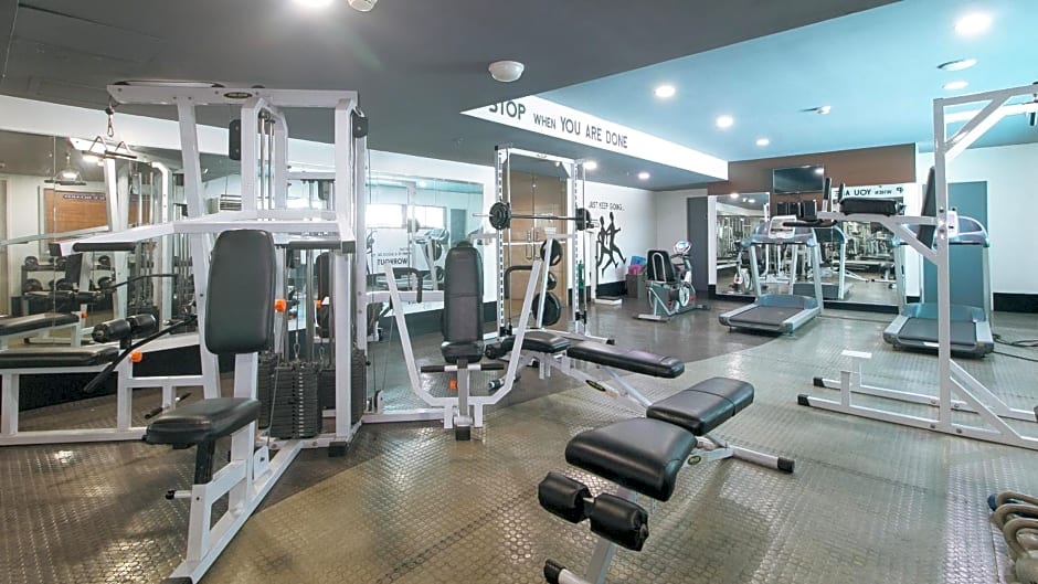 Somerset Olympia Makati – Makati, NY