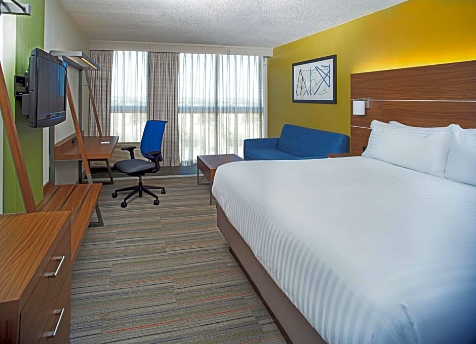 Holiday Inn Express Nags Head Oceanfront, an IHG Hotel