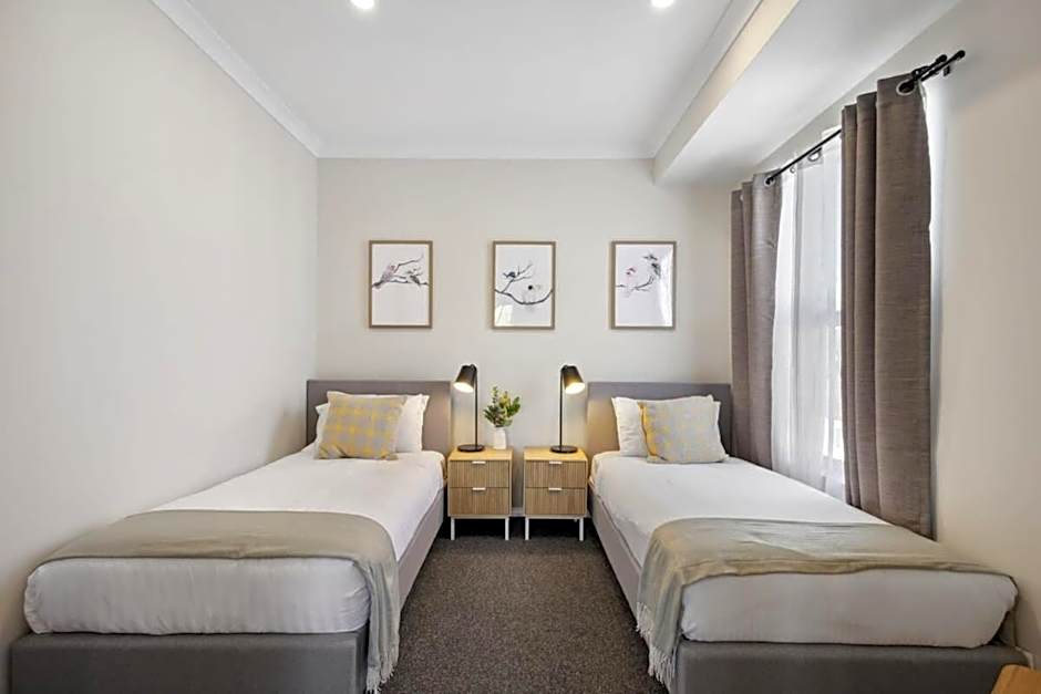 Jolly on James- 2BDR