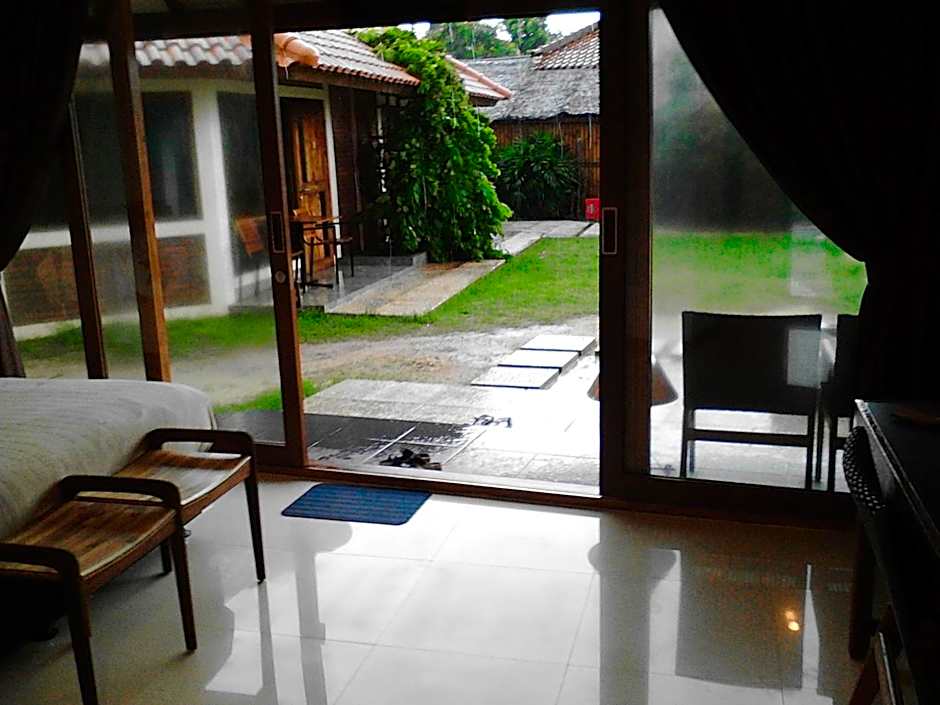 Jepara Marina Beach Bungalows