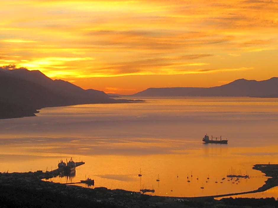 MIL810 Ushuaia Hotel