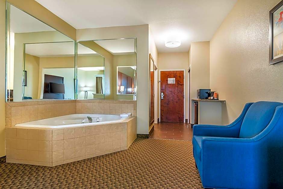 Comfort Suites - Jefferson City