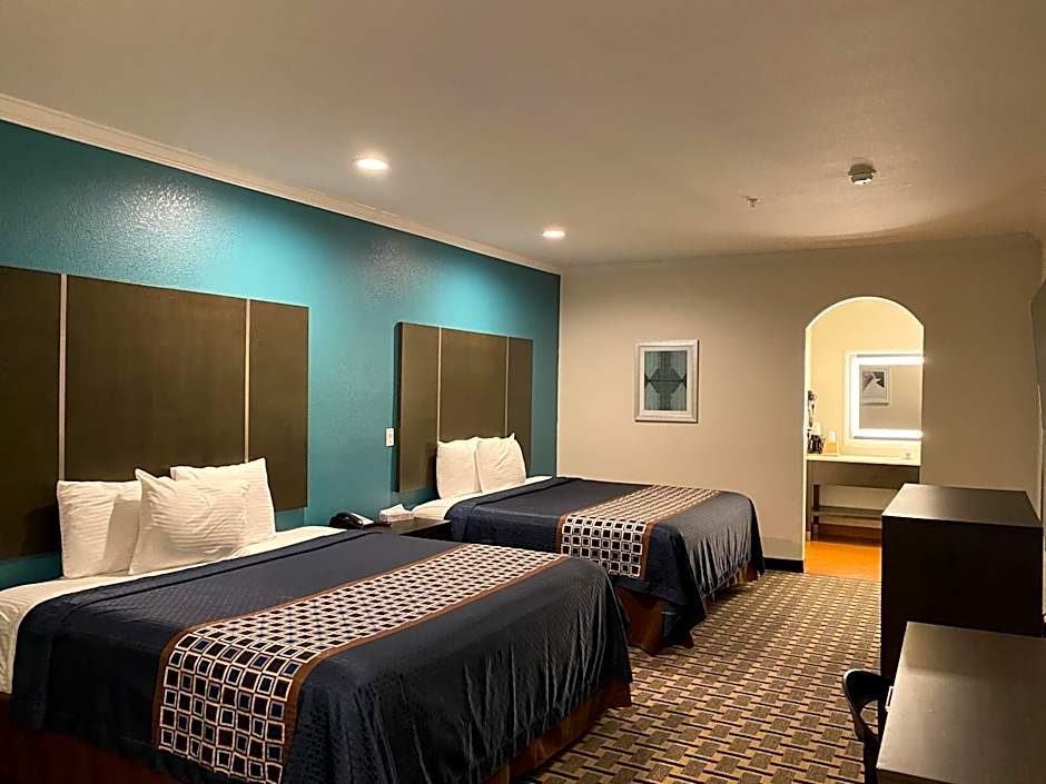 Regency Inn & Suites- NW Houston