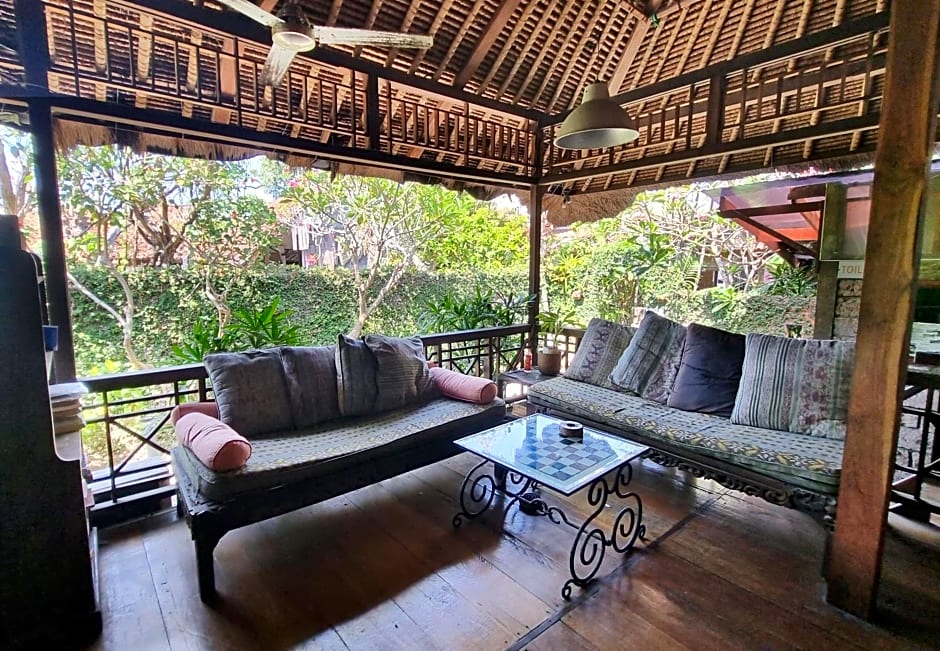 Flash Back Bungalow