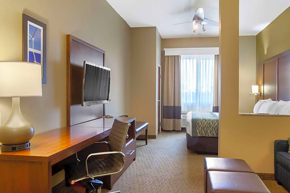 Comfort Inn & Suites