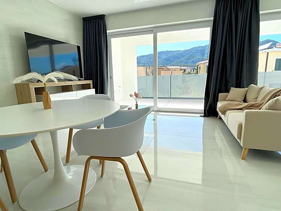 Smart Luxury Suites & Apartments