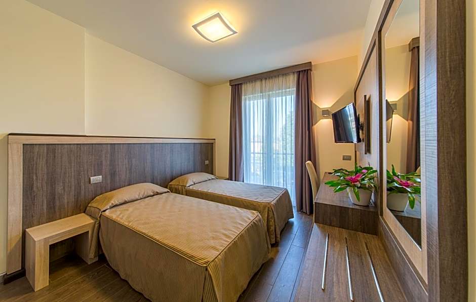 Hotel Panineria Colombera Rossa