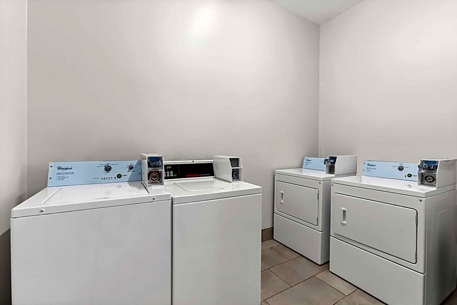 Sonesta Essential La Porte