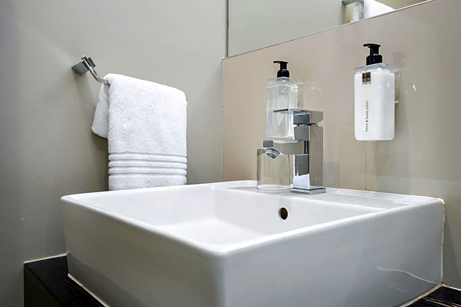 Aquarius Luxury Suites