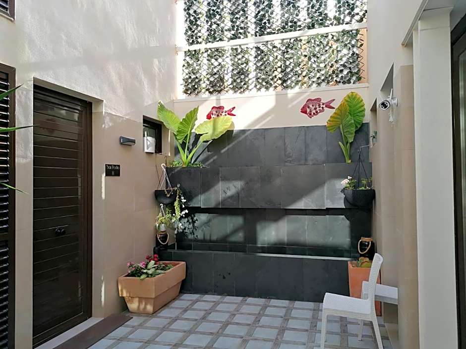 HOTEL ISLA PLANA