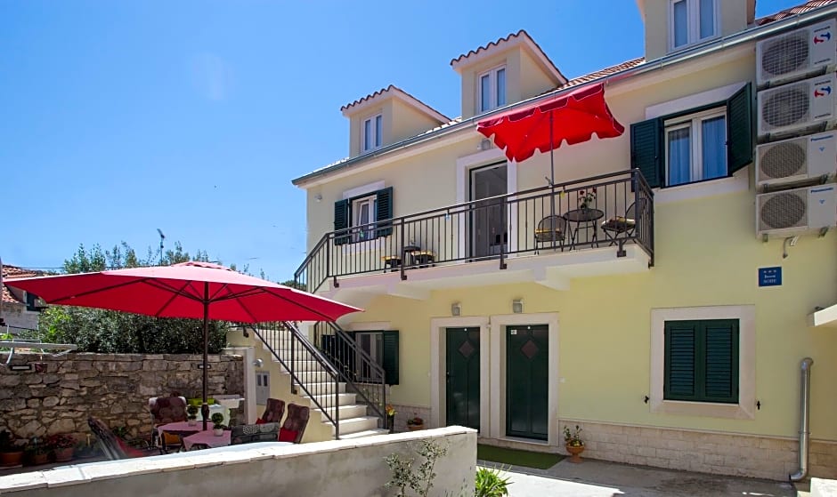 Central Old Town Rooms