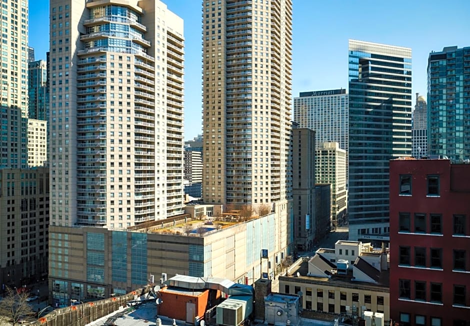 Aloft Chicago Downtown River North
