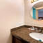 Howard Johnson by Wyndham Atlanta College Park