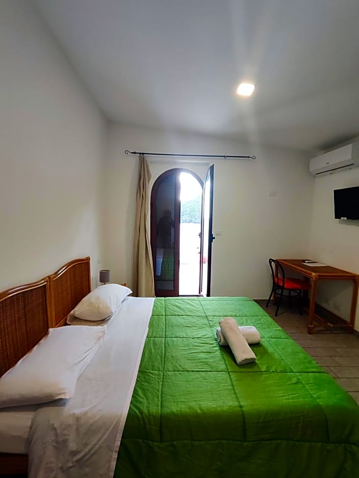 Hotel Faraglione