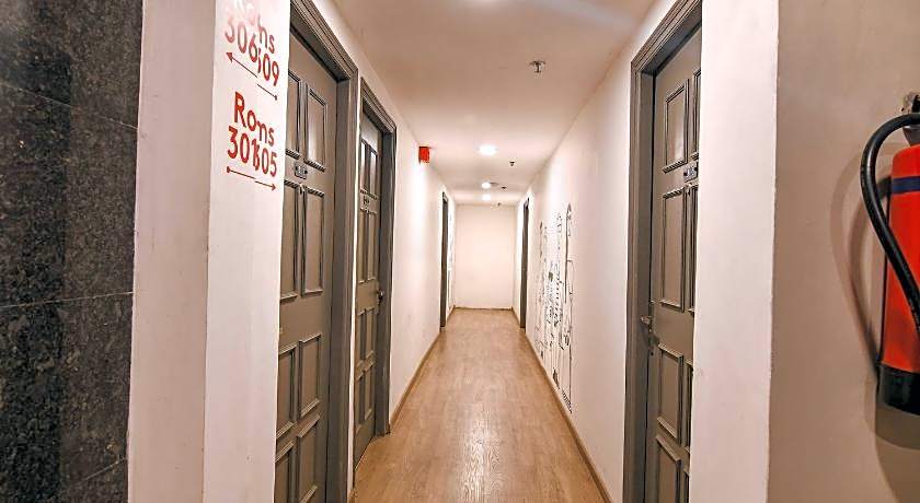 Collection O Sayeeda International