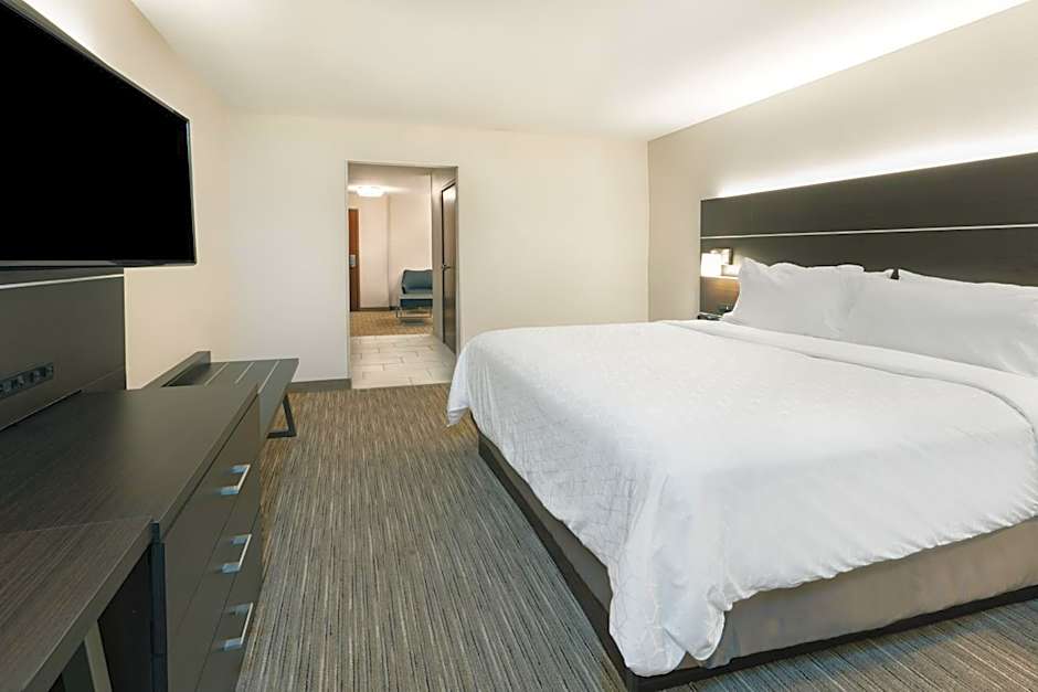 Holiday Inn Express & Suites Trinidad By IHG