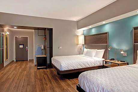 2 Queen Hearing Accessible Room