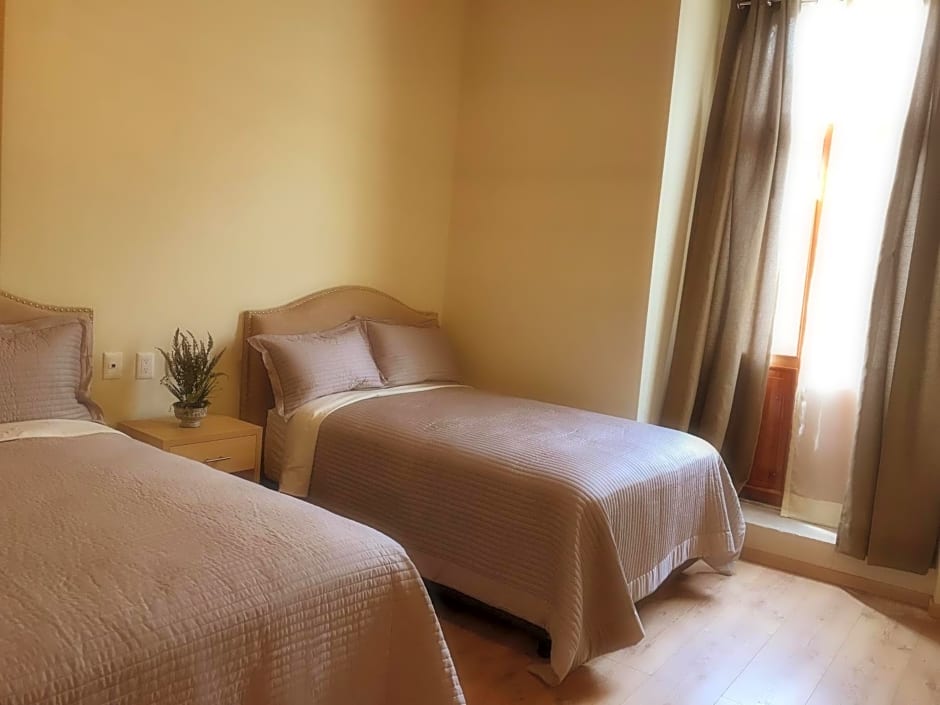 CASA DONCELES PREMIUM PENTHOUSE, Prime Location, Super Spacious!!