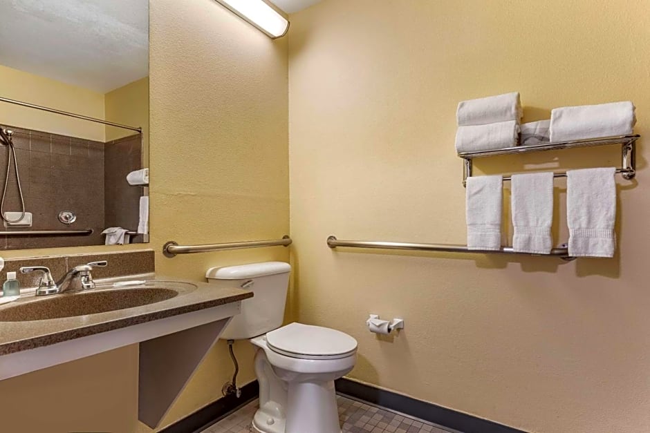 Suburban Studios Albuquerque Midtown - University